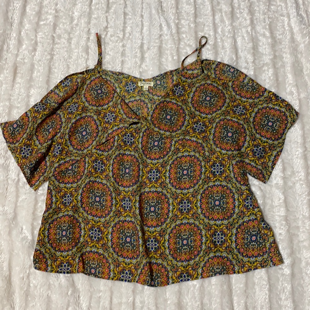 Cut out sleeve shirt mandala design tank top shirt